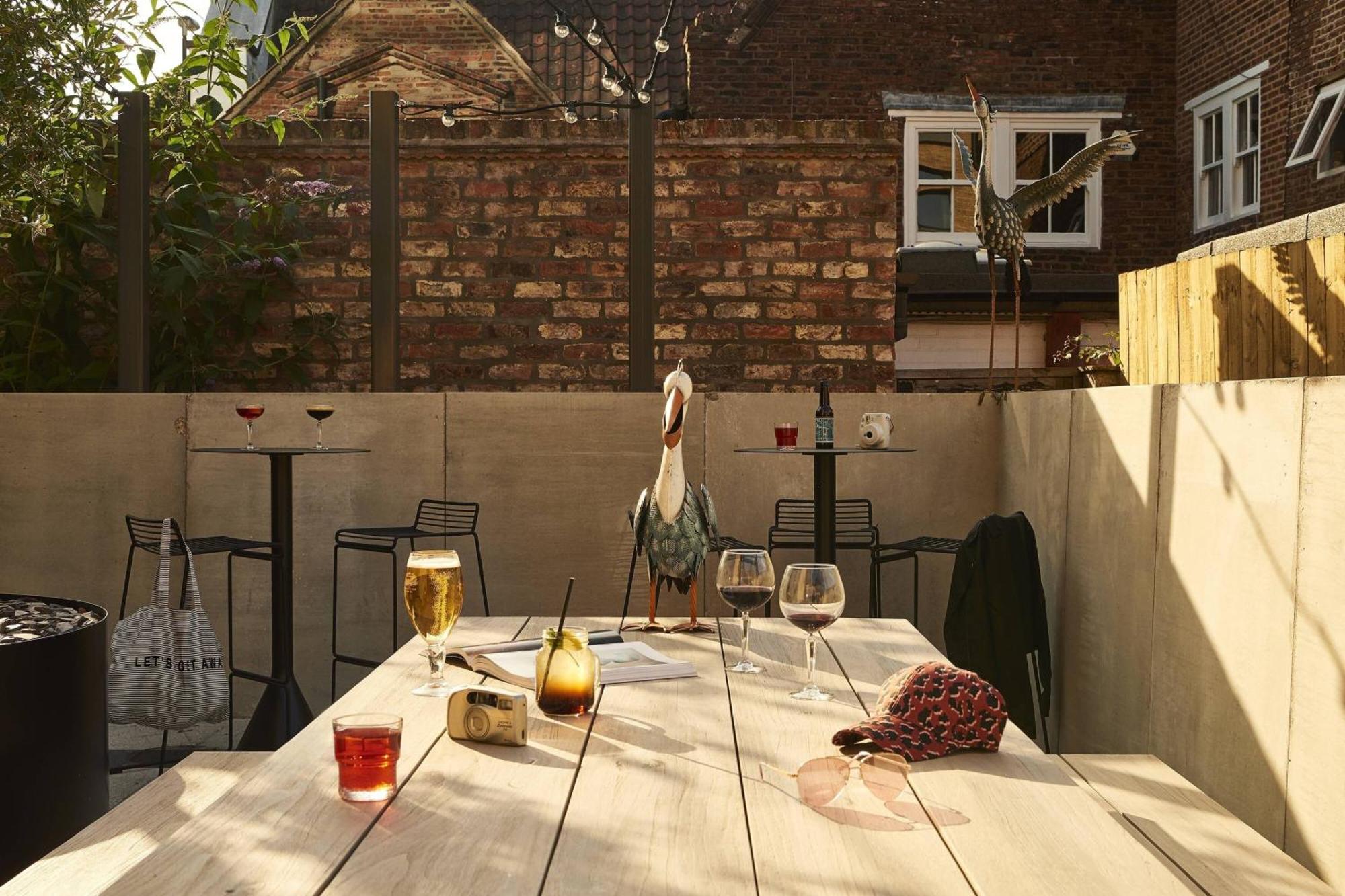 Moxy York Hotel Kültér fotó